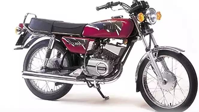 Yamaha RX 100 legend returns to rule the market | Yamaha RX 100 चा किव्हा ‘लेजेंड’ परत आला बाजारावर राज्य करण्यासाठी!